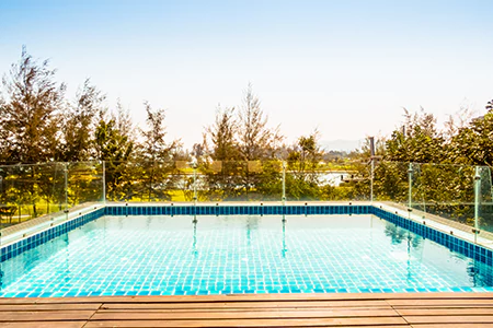 Cost of Glass Pool Fence Repair in Ocoee, FL